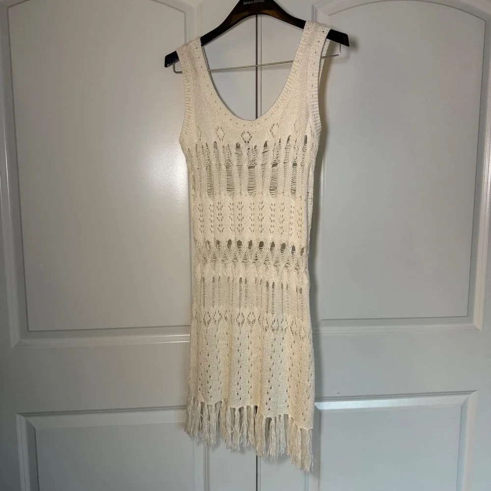 Anna & Ava Ivory Crochet Knit Fringe Hem Sleeveless Cover Up Dress SM - Picture 1 of 3